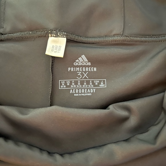 Adidas Black Bike Shorts with Elastic Waistband - Picture 3 of 3